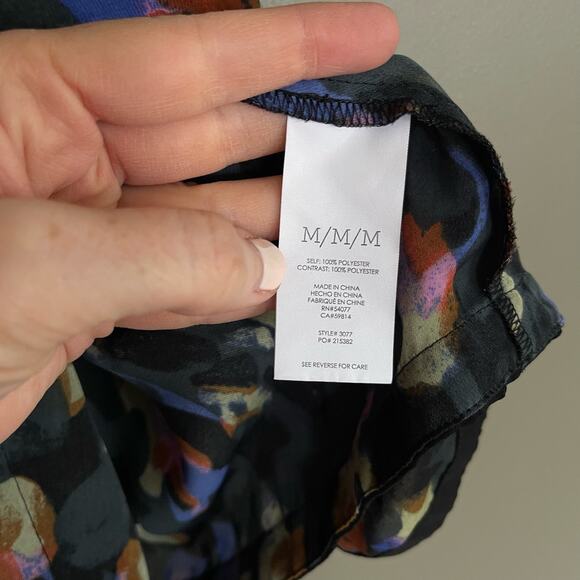 CAbi Flaunt‎ Wrap Sleeveless Blouse Size Medium Black Multicolor Style 3077 - Picture 16 of 16